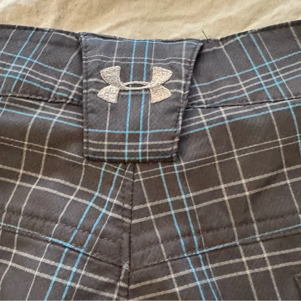 Under Armour Heatgear Golf Shorts‎ Chino Style Moisture Wicking Men’s Size 34